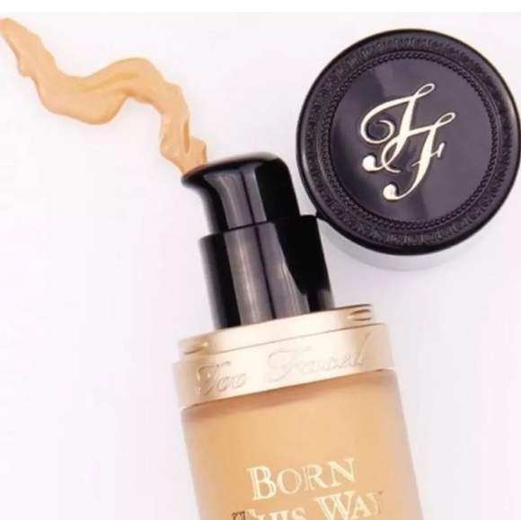 TOO FACED Born This Way Undetectable Foundation IVORY - Picture 3 of 5